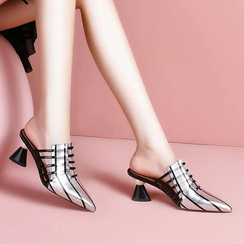 Baotou Slippers Women's 2022 Summer New Fashion Women's Shoes Wear High-Heeled Sandals And Women's Leather High Heels
Baotou Slippers Women's 2022 Summer New Fashion Women's Shoes Wear High-Heeled Sandals And Women's Leather High Heels