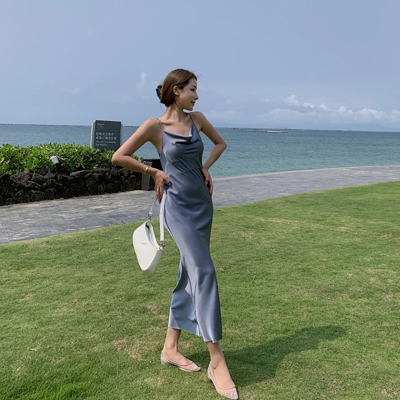 Woman Satin Tight Sundress Summer Sleeveless Sexy Backless Bandage High Waist Slim Elegant Beach Party Long Dress
Woman Satin Tight Sundress Summer Sleeveless Sexy Backless Bandage High Waist Slim Elegant Beach Party Long Dress