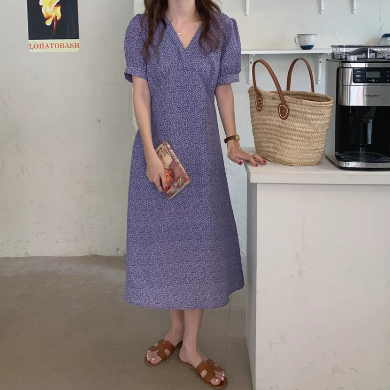 2021 New Women Summer Elegant V Neck Long Floral Dress Slim Waist Loose A-line Pullover Maxi Sundress French Style
2021 New Women Summer Elegant V Neck Long Floral Dress Slim Waist Loose A-line Pullover Maxi Sundress French Style