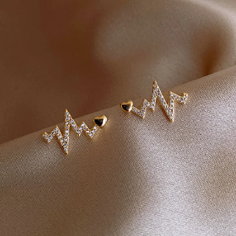 New Creative Heartbeat Stud Earrings Fashion Korean Women's Jewelry European and American Classic Zircon Versatile Earrings
New Creative Heartbeat Stud Earrings Fashion Korean Women's Jewelry European and American Classic Zircon Versatile Earrings