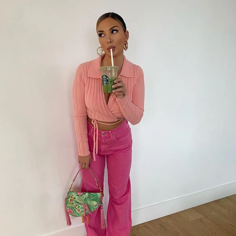 2021 Spring autumn new long sleeve sweater cardigan Women's turndown collar pink knitted cross lace up bow short jumpers coat
2021 Spring autumn new long sleeve sweater cardigan Women's turndown collar pink knitted cross lace up bow short jumpers coat