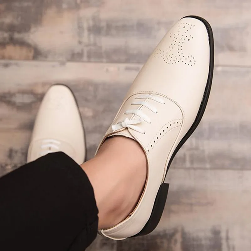 Men's Dress Shoes Autumn Lace Up Male Casual Shoes Big Size Fashion Brogue Shoes Vintage Solid Color Pointed Toe Male Footwear
Men's Dress Shoes Autumn Lace Up Male Casual Shoes Big Size Fashion Brogue Shoes Vintage Solid Color Pointed Toe Male Footwear