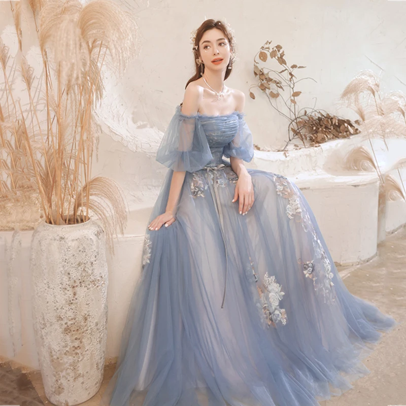 Elegant Off The Shoulder Long Birthday Party Gown Women Exquisite Embroidery Slim A-Line Banquet Gown Blue Tulle Wedding Dress
Elegant Off The Shoulder Long Birthday Party Gown Women Exquisite Embroidery Slim A-Line Banquet Gown Blue Tulle Wedding Dress