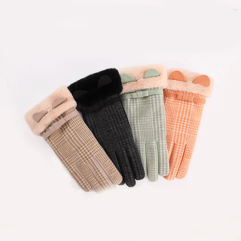 Fashion Winter Women's Cute Warm Emollient Gloves Contact Screen Gloves Windproof Heating Plush Gloves
Fashion Winter Women's Cute Warm Emollient Gloves Contact Screen Gloves Windproof Heating Plush Gloves
