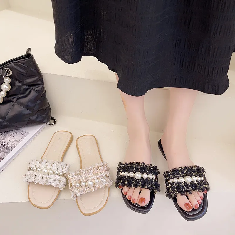 Slippers Women Summer Luxury Slides Shoes String Bead Pantofle Designer Flat Soft 2021 PU Basic Shoes Woman 2021 Slippers Casual
Slippers Women Summer Luxury Slides Shoes String Bead Pantofle Designer Flat Soft 2021 PU Basic Shoes Woman 2021 Slippers Casual