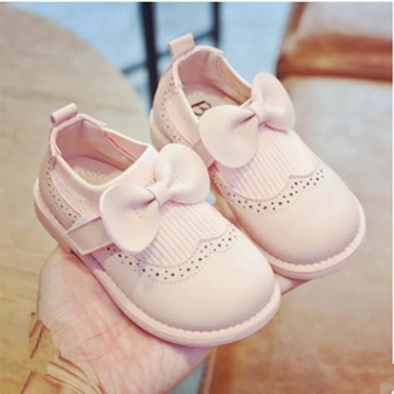Girls toddler shoes 2021 spring and autumn new solid color bow female baby single shoes soft sole Korean children's leather shoe
Girls toddler shoes 2021 spring and autumn new solid color bow female baby single shoes soft sole Korean children's leather shoe