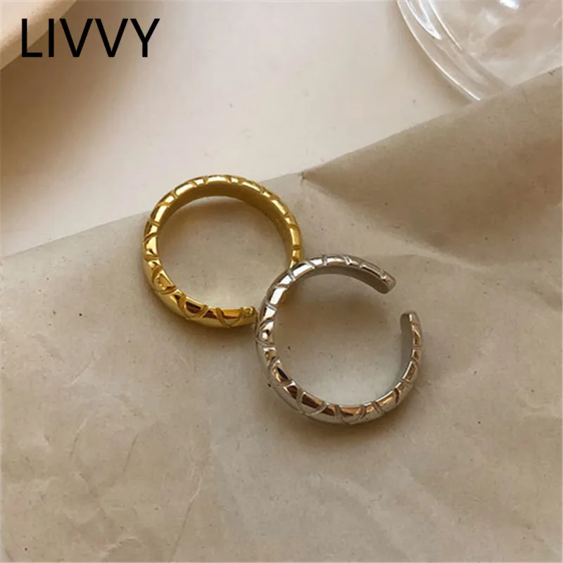 LIVVY New Fashion Silver Color Rings For Women Couples Minimalist Geometric Round Bead Glossy Ring Party Jewelry Gifts 
LIVVY New Fashion Silver Color Rings For Women Couples Minimalist Geometric Round Bead Glossy Ring Party Jewelry Gifts