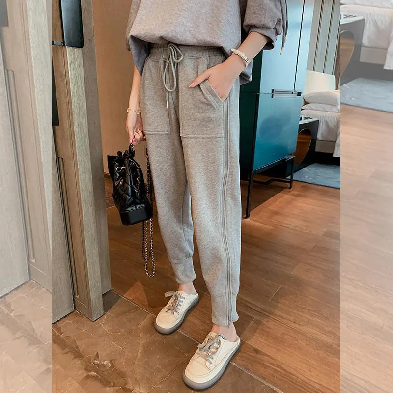 Plus Velvet Hot Sale Sweat Pants Women 2020 High Waist Plus Size Solid Joggers Elastic Waist Pants Fashion Drawstring Harem Pant
Plus Velvet Hot Sale Sweat Pants Women 2020 High Waist Plus Size Solid Joggers Elastic Waist Pants Fashion Drawstring Harem Pant
