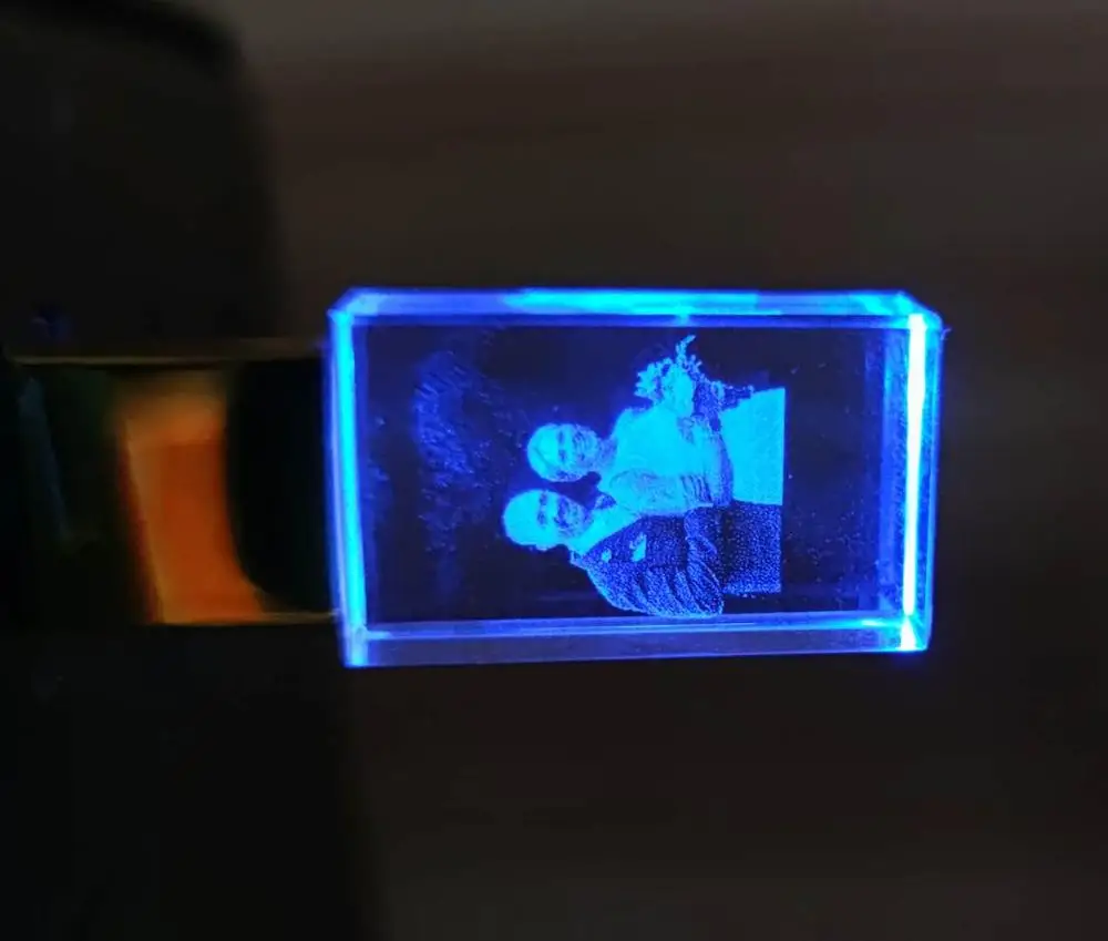 Печатать фотографии памятные праздники Свадьба Кристалл USB2.0 флэш-накопитель (добавить светодиодные фонари)
Печатать фотографии памятные праздники Свадьба Кристалл USB2.0 флэш-накопитель (добавить светодиодные фонари)