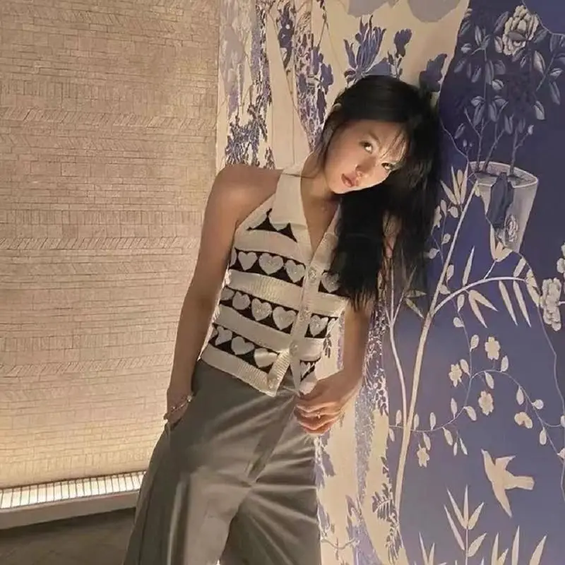 Women's T-shirt new style in spring and summer 2021 
Women's T-shirt new style in spring and summer 2021