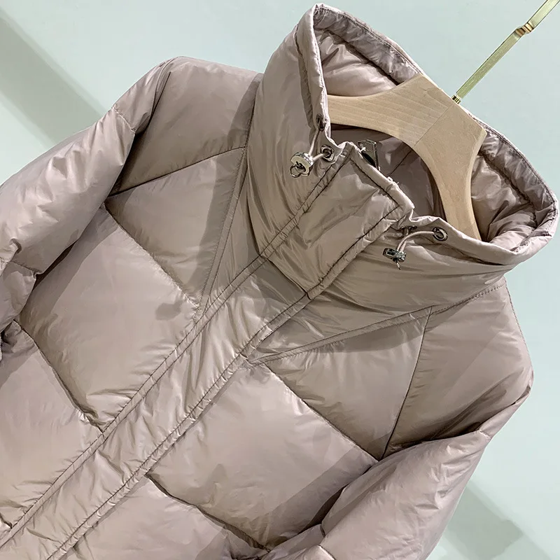 New Winter Women's Down Jacket Fashion Stand-up Collar Thick White Duck Down Warm Jacket Women's Outdoor Leisure Loose Jacket
New Winter Women's Down Jacket Fashion Stand-up Collar Thick White Duck Down Warm Jacket Women's Outdoor Leisure Loose Jacket