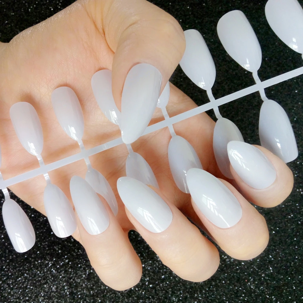 24 Pcs Shiny Artificial Fake Nails Light Grey Short Stiletto False Nails For Design Manicure Tools 619E
24 Pcs Shiny Artificial Fake Nails Light Grey Short Stiletto False Nails For Design Manicure Tools 619E