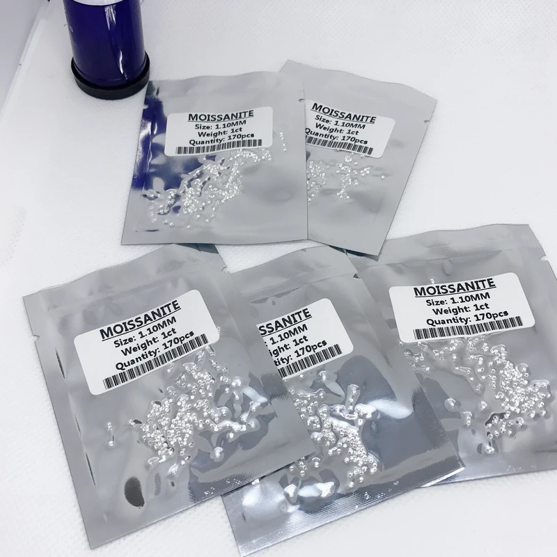 Loose Moissanite Gemstones Round Excellent Cut 1-3mm White DEF VVS Moissanites Diamond Stone
Loose Moissanite Gemstones Round Excellent Cut 1-3mm White DEF VVS Moissanites Diamond Stone