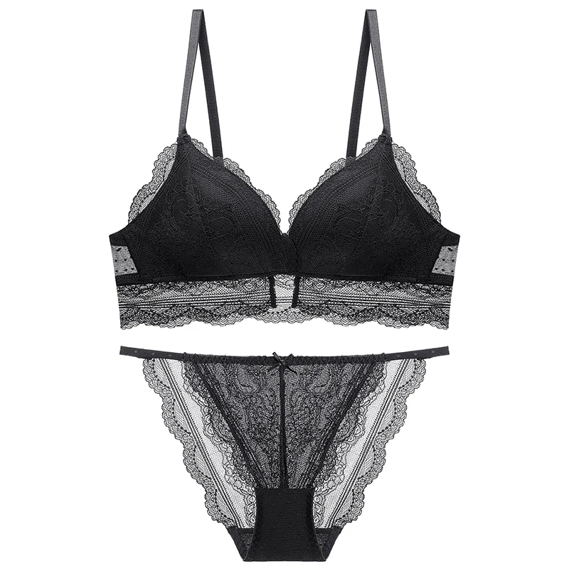 Ladies' New Retro No Steel Ring Lace Thin Comfortable Moulded Cup Bra Set Sexy Triangle Cup Underwear Two-Piece Combination
Ladies' New Retro No Steel Ring Lace Thin Comfortable Moulded Cup Bra Set Sexy Triangle Cup Underwear Two-Piece Combination