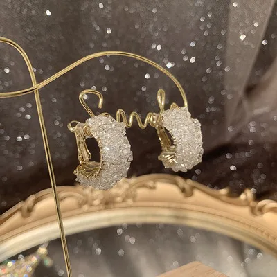Crystal Earrings Women's S925 Silver Needle White Sweet And Refreshing Temperament Elegant And Simple Super Fairy Circle Earring
Crystal Earrings Women's S925 Silver Needle White Sweet And Refreshing Temperament Elegant And Simple Super Fairy Circle Earring