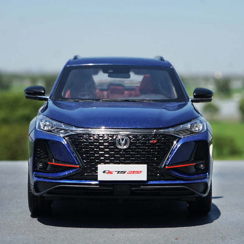 Оригинальная модель автомобиля Changan CS75 PLUS SUV 1:18, модель внедорожника
Оригинальная модель автомобиля Changan CS75 PLUS SUV 1:18, модель внедорожника