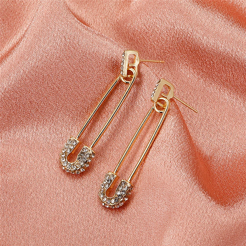 Luokey Women's Fashion Punk Rhinestone Stud Earrings Party Wedding Vintage Crystal Pin Earrings Girls Gothic Jewelry Accessories
Luokey Women's Fashion Punk Rhinestone Stud Earrings Party Wedding Vintage Crystal Pin Earrings Girls Gothic Jewelry Accessories