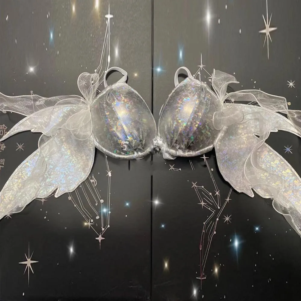 New mermaid bikini wings bra sequin lace summer swimming free diving cosplay mermaid bra costumes can be customized 
New mermaid bikini wings bra sequin lace summer swimming free diving cosplay mermaid bra costumes can be customized