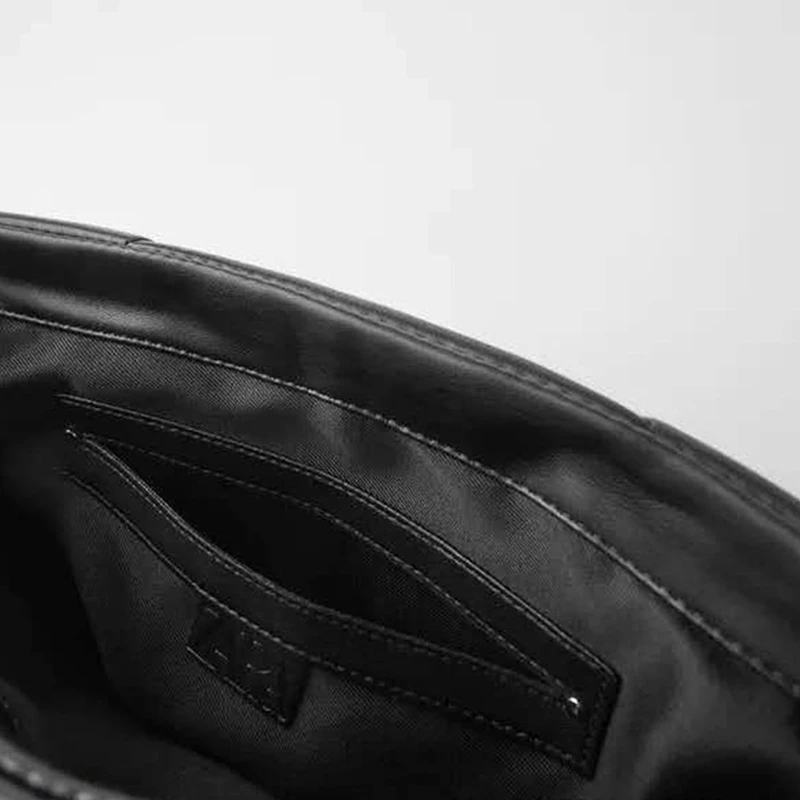Vintage Soft Crossbody Bag for Women Fashion Solid Color Single Shoulder Messenger Chain Bag Ladies Evening Party Purse Channels
Vintage Soft Crossbody Bag for Women Fashion Solid Color Single Shoulder Messenger Chain Bag Ladies Evening Party Purse Channels