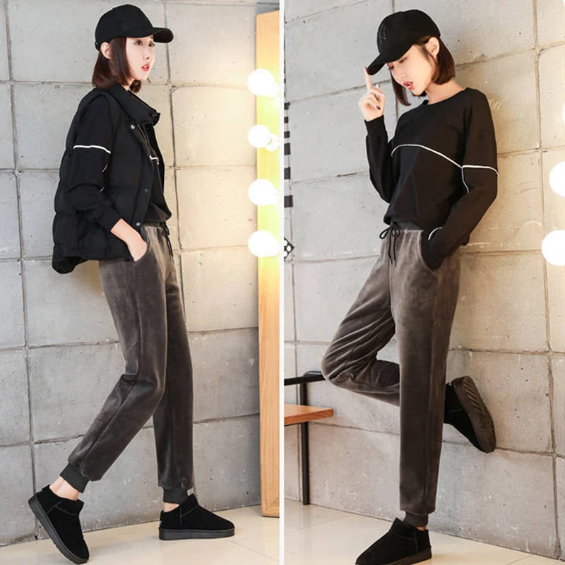 Autumn and Winter Brushed and Thick Sports Pants Women Pleuche Loose Wei Pants Feet Casual Harem Pants Sweatpants Women
Autumn and Winter Brushed and Thick Sports Pants Women Pleuche Loose Wei Pants Feet Casual Harem Pants Sweatpants Women
