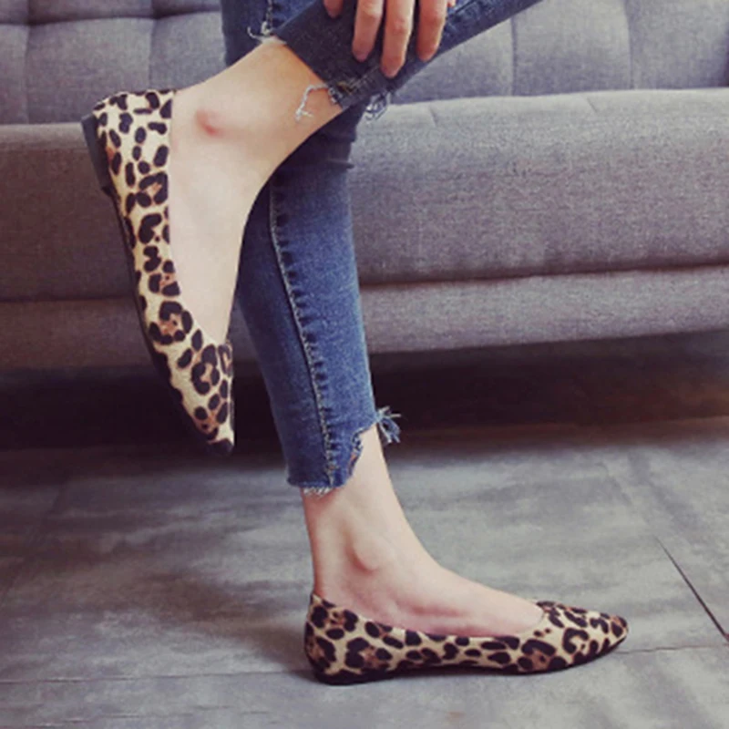 SNURULAN 2020 Spring Shoes Women Large Sizes 34-43 Flats Moccasins Shoes Pointed Toe Shallow Mouth Slip-on Ladies Leopard Moccas
SNURULAN 2020 Spring Shoes Women Large Sizes 34-43 Flats Moccasins Shoes Pointed Toe Shallow Mouth Slip-on Ladies Leopard Moccas