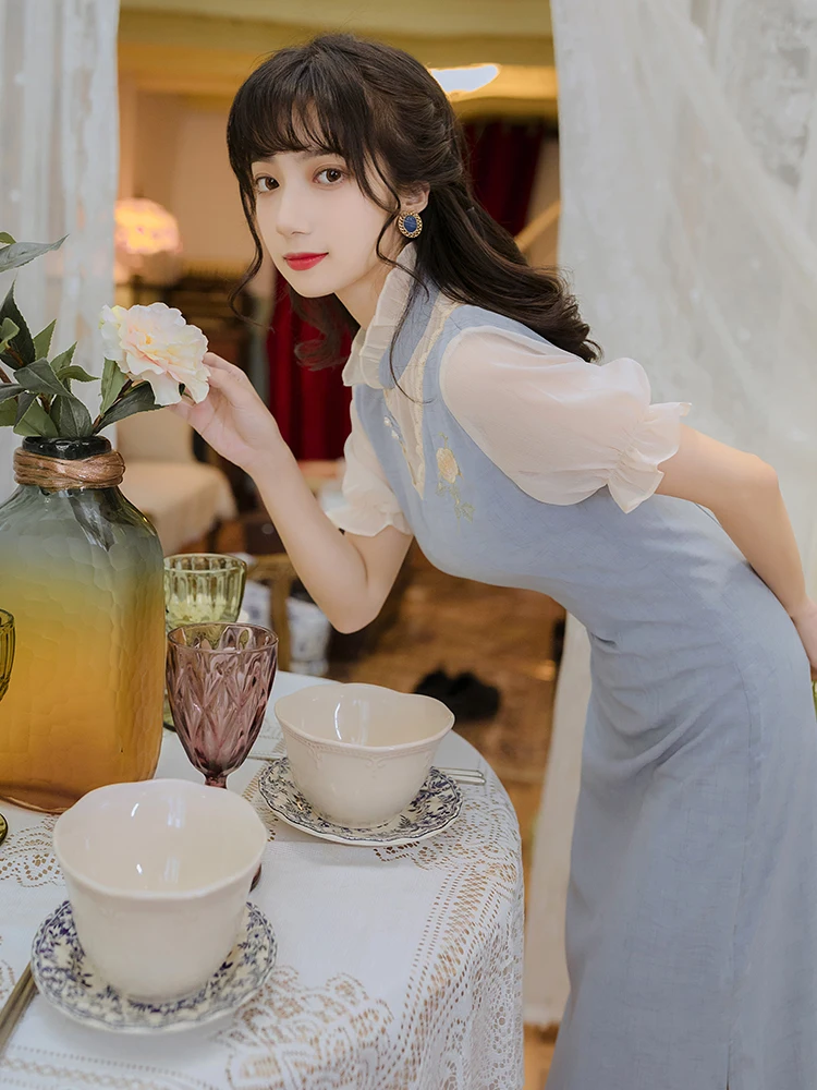 2021 Summer New Women's Clothing Vintage Dress Slim Embroidered Cheongsam Dress Female Plus Size Fashion Dress
2021 Summer New Women's Clothing Vintage Dress Slim Embroidered Cheongsam Dress Female Plus Size Fashion Dress