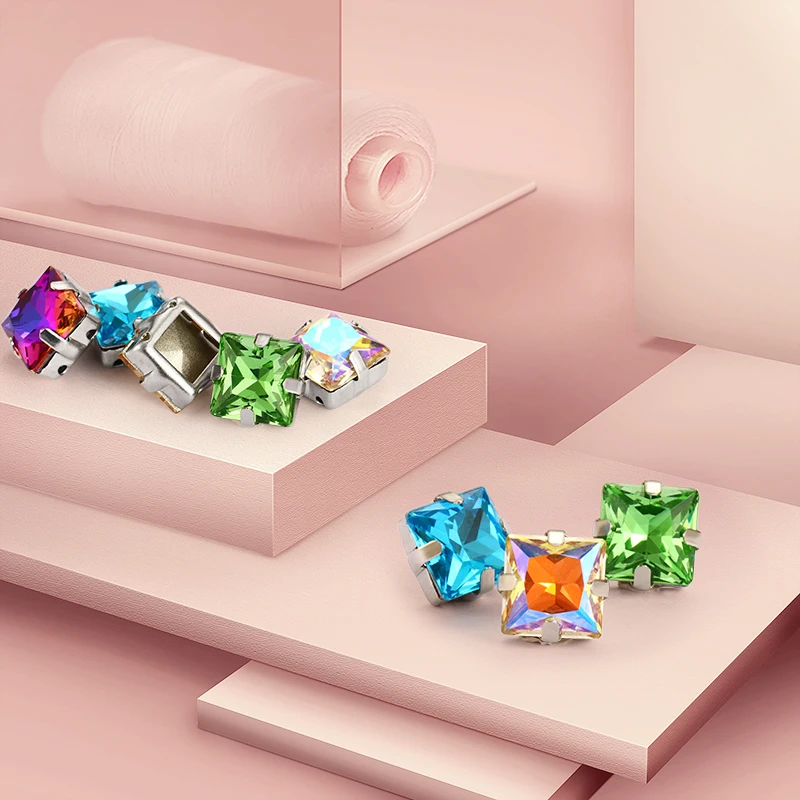 Square Shape Crystal k9 Glass Sew on Rhinestones Applique With Silver Claw Stones for Craft Clothing Decoration Jewelry Diamond
Square Shape Crystal k9 Glass Sew on Rhinestones Applique With Silver Claw Stones for Craft Clothing Decoration Jewelry Diamond