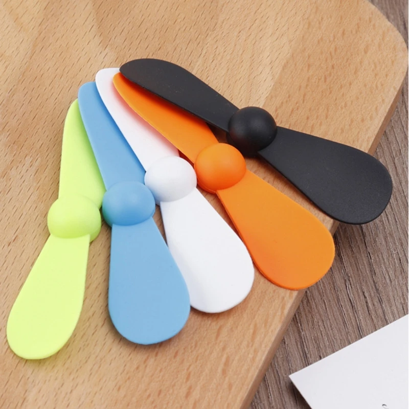 3-in-1 Mini Mobile Phone Fan Portable Cellphone Fan Energy Saving Noiseless Creative USB Small Fan for Outdoor Travel Office
3-in-1 Mini Mobile Phone Fan Portable Cellphone Fan Energy Saving Noiseless Creative USB Small Fan for Outdoor Travel Office