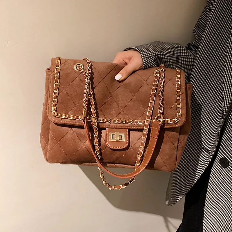 Autumn Winter New Classic Rhombus Retro Women's Shoulder Bag Large Capacity Chain Shopping Bag Luxury Messenger Bag High-quality
Autumn Winter New Classic Rhombus Retro Women's Shoulder Bag Large Capacity Chain Shopping Bag Luxury Messenger Bag High-quality