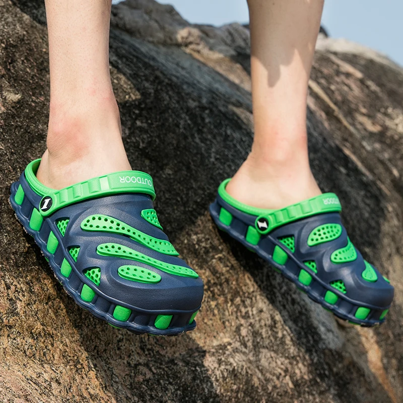 2021 New Men Summer Shoes Slip-on Jelly Clogs Cool Water Garden Sandals Breathable Light Jogging Sneakers Casual Beach Slippers
2021 New Men Summer Shoes Slip-on Jelly Clogs Cool Water Garden Sandals Breathable Light Jogging Sneakers Casual Beach Slippers