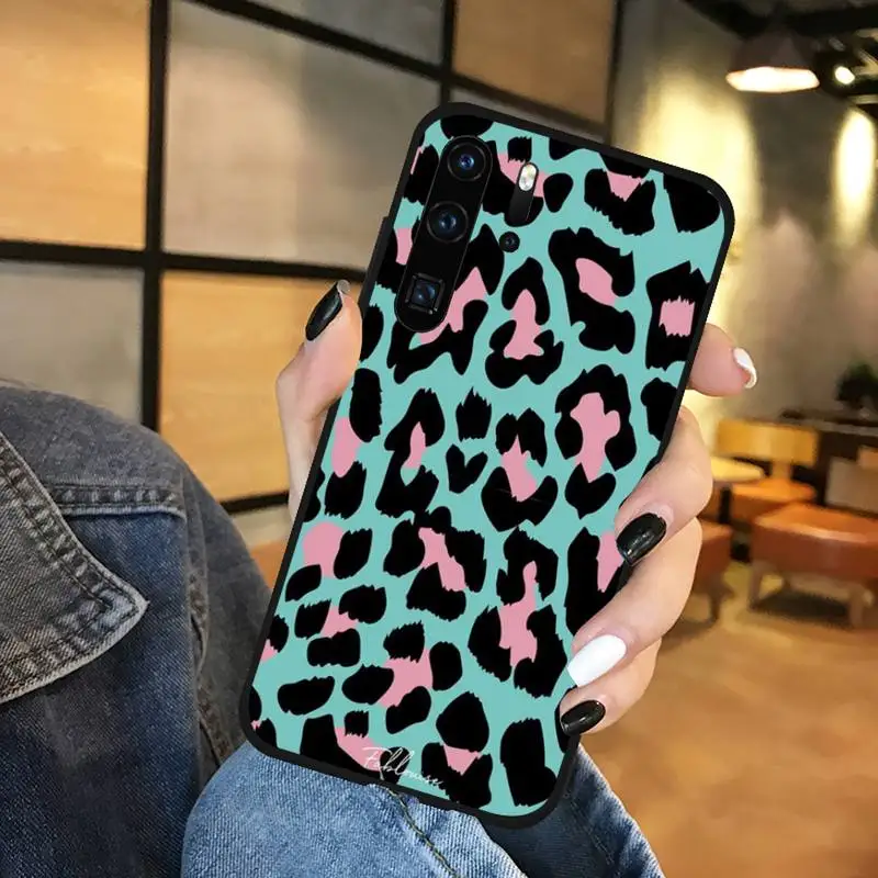 Lovebay Leopard Print Phone Case Funda For Huawei P9 P10 P20 P30 Lite 2016 2017 2019 plus pro P smart
Lovebay Leopard Print Phone Case Funda For Huawei P9 P10 P20 P30 Lite 2016 2017 2019 plus pro P smart