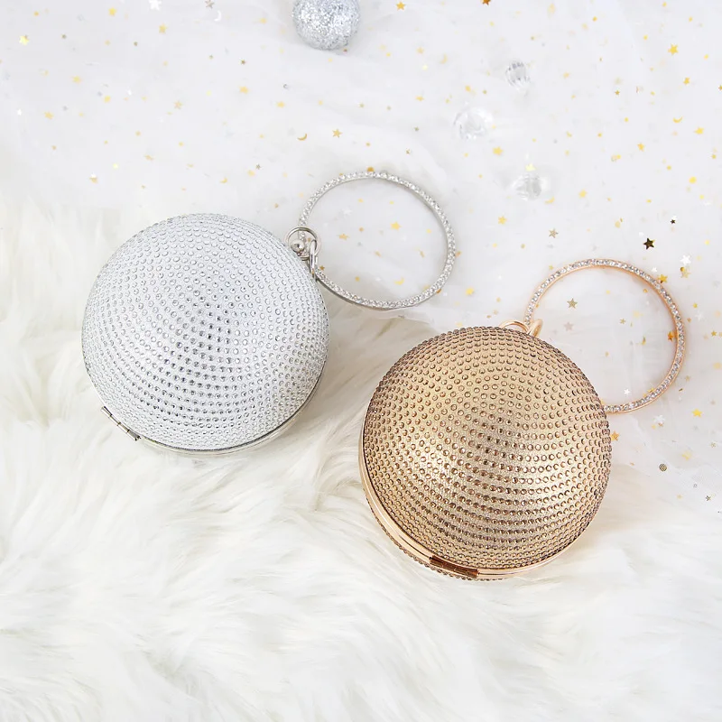 Ball Design Women Day Clutch Gold Silver Color Diamonds Metal Chain Shoulder Evening Bags Circular Rhinestones Purse
Ball Design Women Day Clutch Gold Silver Color Diamonds Metal Chain Shoulder Evening Bags Circular Rhinestones Purse
