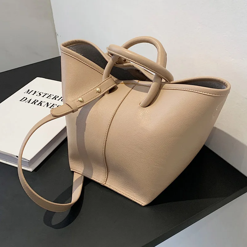 High Quality Ladies Bucket Tote Bag Hot Sale Large Capacity Single Shoulder Bag Messenger Bag 2021 New Fashion Summer Handbag
High Quality Ladies Bucket Tote Bag Hot Sale Large Capacity Single Shoulder Bag Messenger Bag 2021 New Fashion Summer Handbag