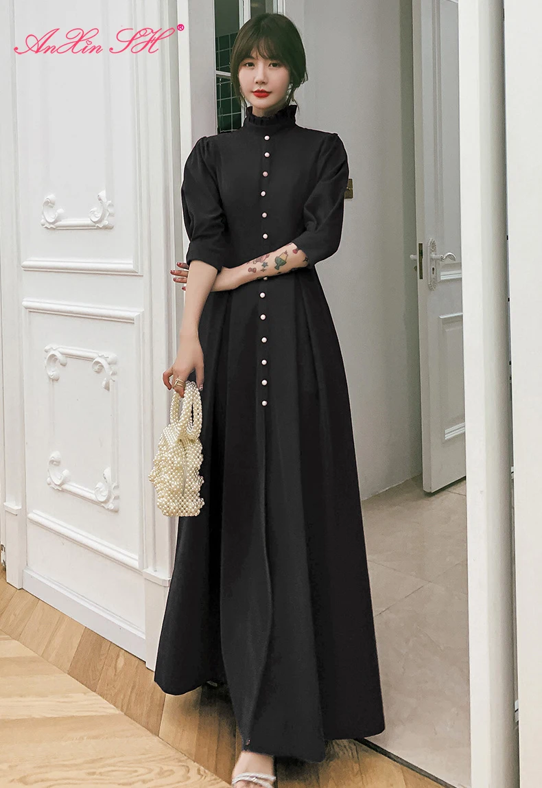 AnXin SH Vintage high neck half sleeve white button ruffles black velour evening dress wear in autumn winter little black dress
AnXin SH Vintage high neck half sleeve white button ruffles black velour evening dress wear in autumn winter little black dress
