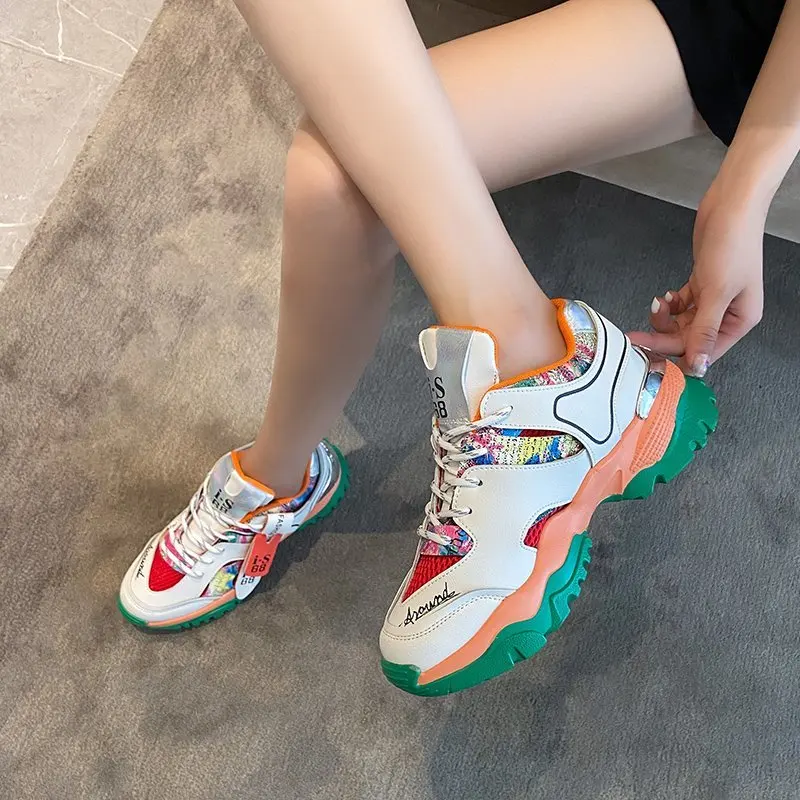 Spring and summer new 2020 breathable color matching thick bottom increased casual sports shoes female fashion old shoes X113
Spring and summer new 2020 breathable color matching thick bottom increased casual sports shoes female fashion old shoes X113