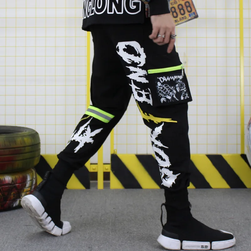 Hip Hop Personalized Overalls Men's Casual Leggings Loose 2021 Autumn Sports Harem Loose Pants Trend Joggers Men
Hip Hop Personalized Overalls Men's Casual Leggings Loose 2021 Autumn Sports Harem Loose Pants Trend Joggers Men