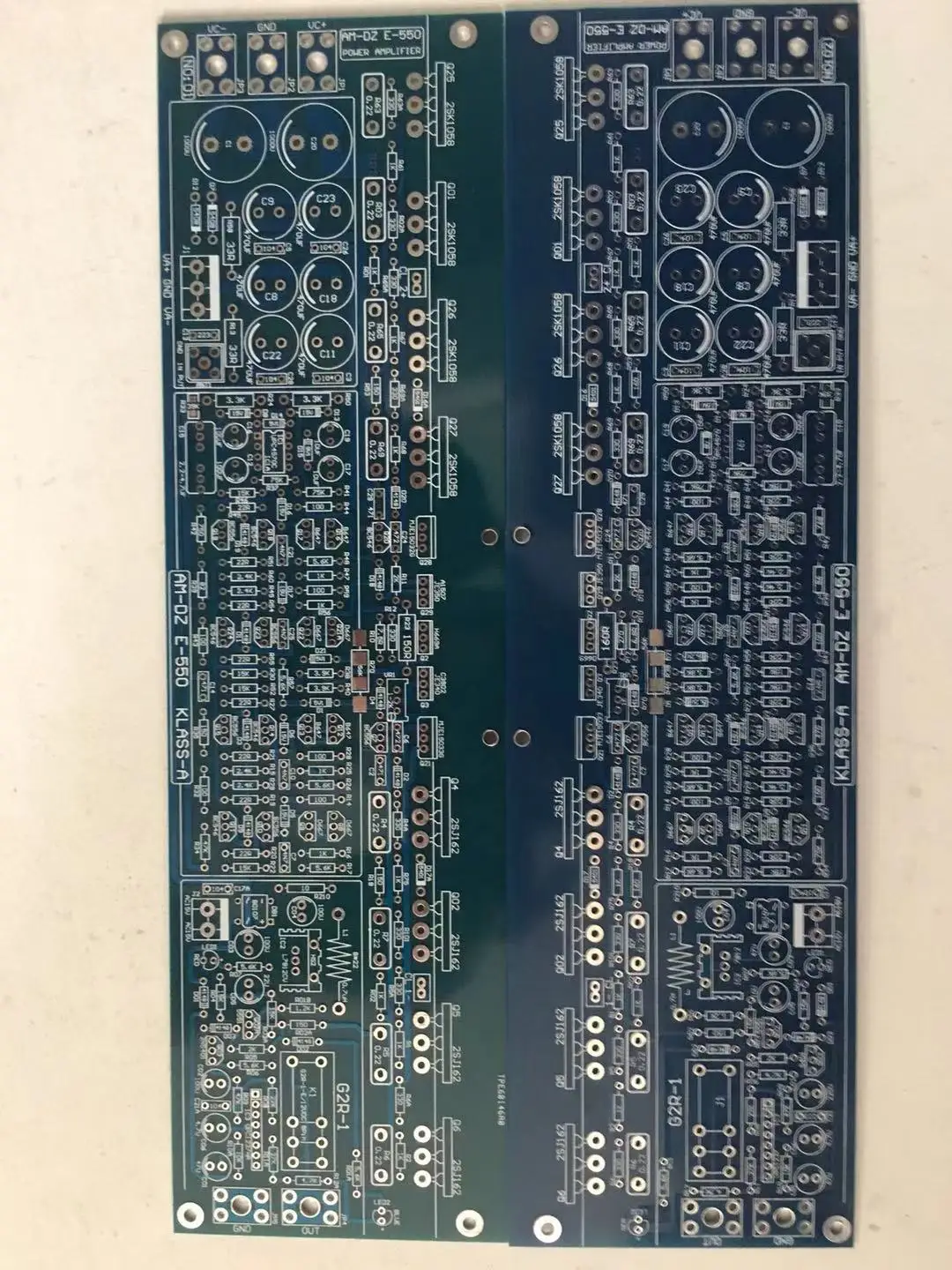 Плата усилителя мощности Golden Throat E550 трубка с полевым эффектом класса A E405
Плата усилителя мощности Golden Throat E550 трубка с полевым эффектом класса A E405