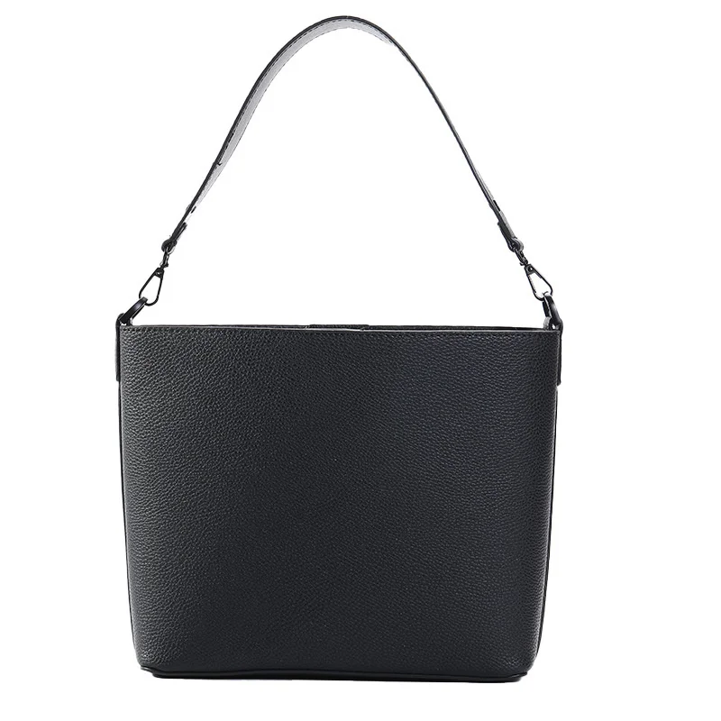 Straight new fashion trend simple women's PU bag Korean ins pure color women's bag portable shoulder bag
Straight new fashion trend simple women's PU bag Korean ins pure color women's bag portable shoulder bag