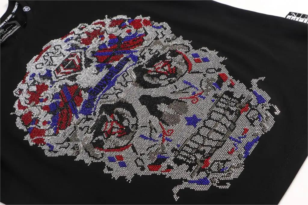 Philipp Plein-European and American Fashion T-shirt Handle Skull New Diamond Short Sleeve Rato Streetwear Top Tee 
Philipp Plein-European and American Fashion T-shirt Handle Skull New Diamond Short Sleeve Rato Streetwear Top Tee