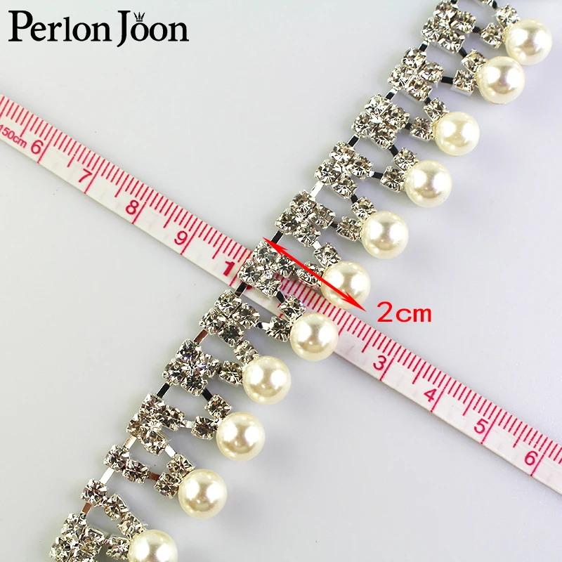 1 yard pearl tassel rhinestone trim pearl pendant trim chain Used for bridal wedding dresses, shoe accessories ML054
1 yard pearl tassel rhinestone trim pearl pendant trim chain Used for bridal wedding dresses, shoe accessories ML054