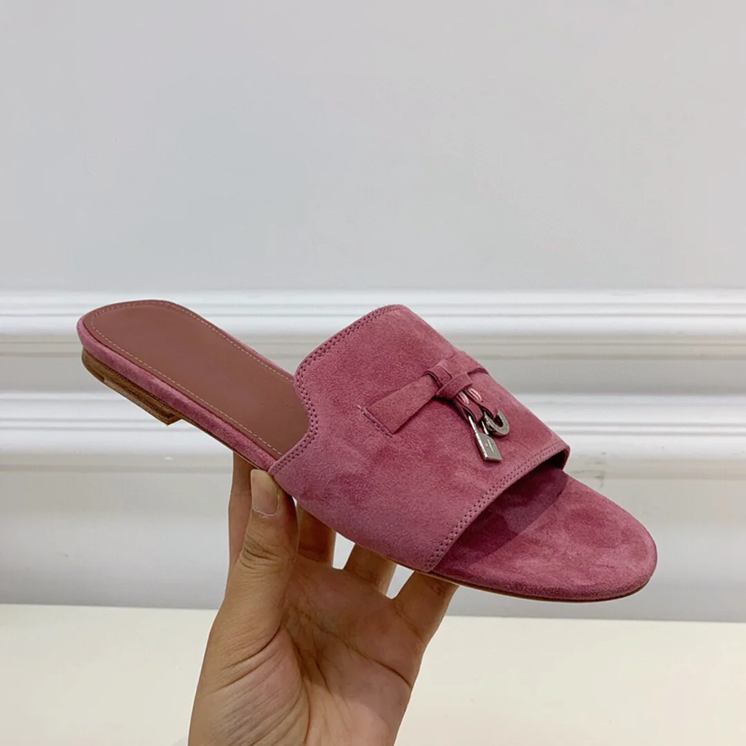 Women's Summer Sandals 2021 New Women's Slippers Metal Decoration One-word Drag Flat Casual Round Head Sandals and Slippers
Women's Summer Sandals 2021 New Women's Slippers Metal Decoration One-word Drag Flat Casual Round Head Sandals and Slippers