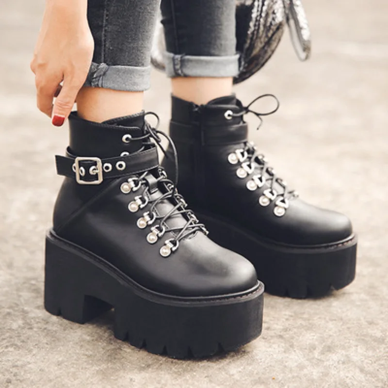 Winter Fashion Warm Thick Bottom 8cm Non-Slip Wear-Resistant Fluff European And American Style Lady Martin Boots Large Size34-43
Winter Fashion Warm Thick Bottom 8cm Non-Slip Wear-Resistant Fluff European And American Style Lady Martin Boots Large Size34-43