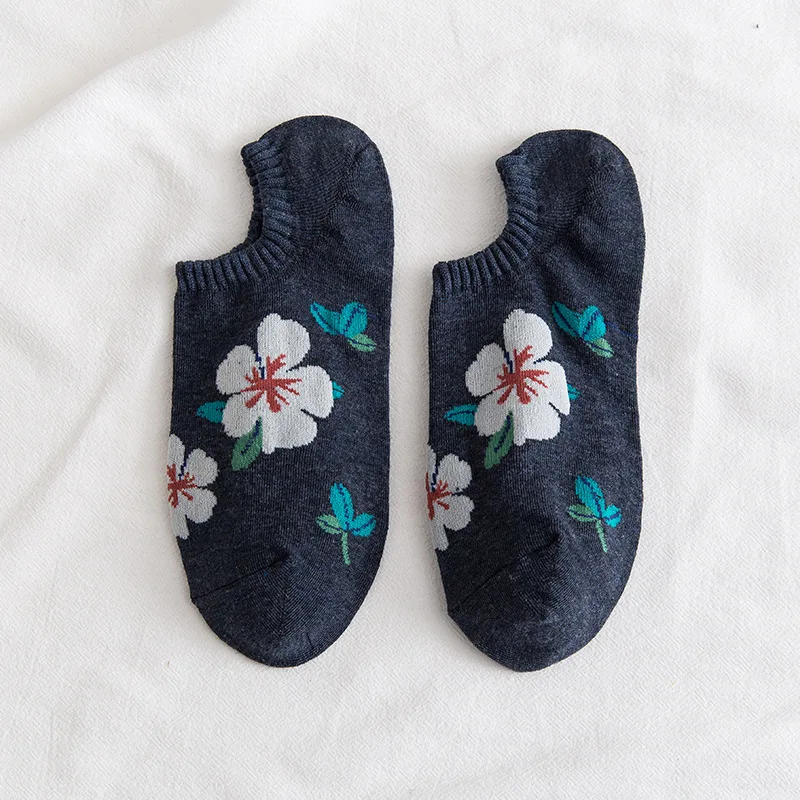 New products for spring and autumn ins style personalized shallow mouth socks flower pattern ladies socks
New products for spring and autumn ins style personalized shallow mouth socks flower pattern ladies socks