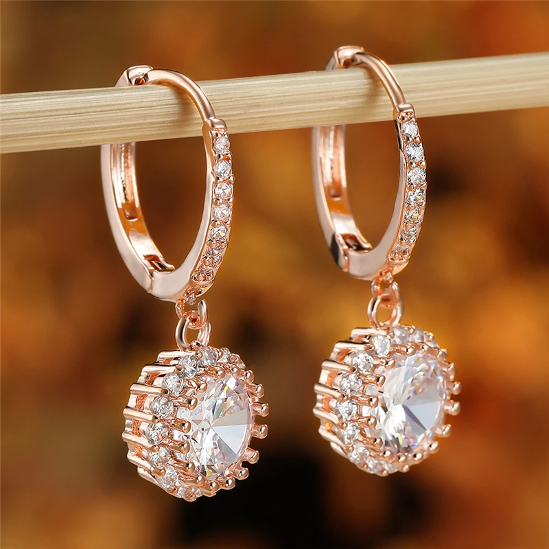 Female Luxury White Zircon Hoop Earrings Classic Rose Gold Color Wedding Earrings Trendy Bride Round Crystal Earrings For Women 
Female Luxury White Zircon Hoop Earrings Classic Rose Gold Color Wedding Earrings Trendy Bride Round Crystal Earrings For Women
