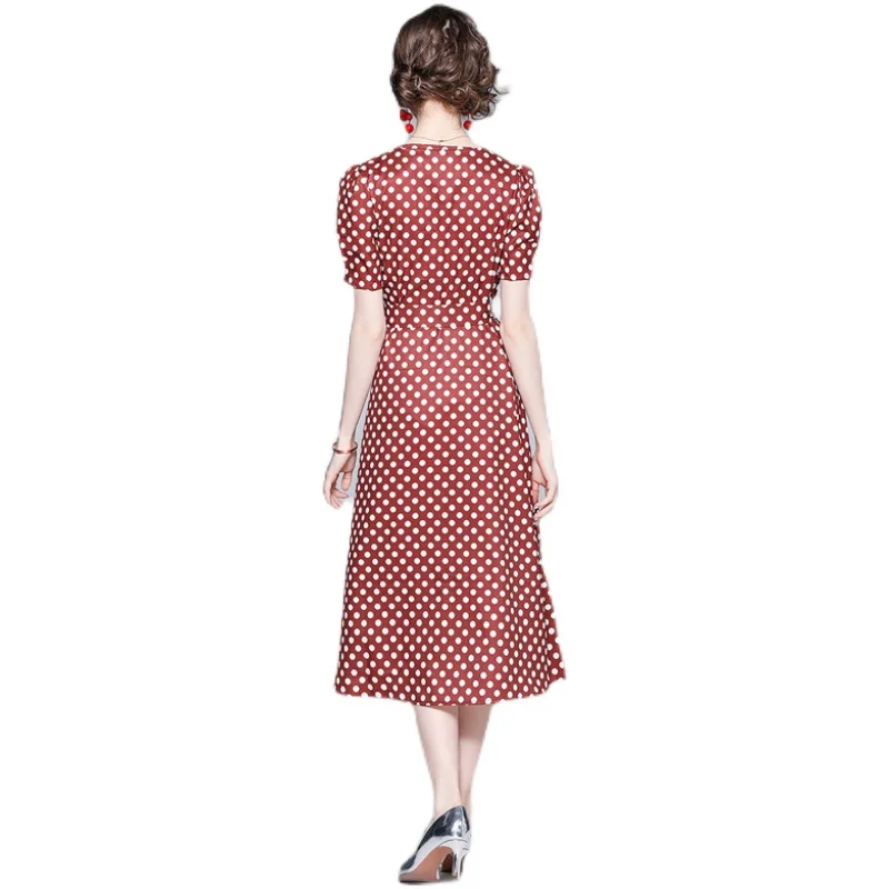 Women Summer Designer Elegant Polka Dot V Neck Puff Sleeve High Quality Cocktail Party Robe Female Vintage Midi Dress Vestidos
Women Summer Designer Elegant Polka Dot V Neck Puff Sleeve High Quality Cocktail Party Robe Female Vintage Midi Dress Vestidos