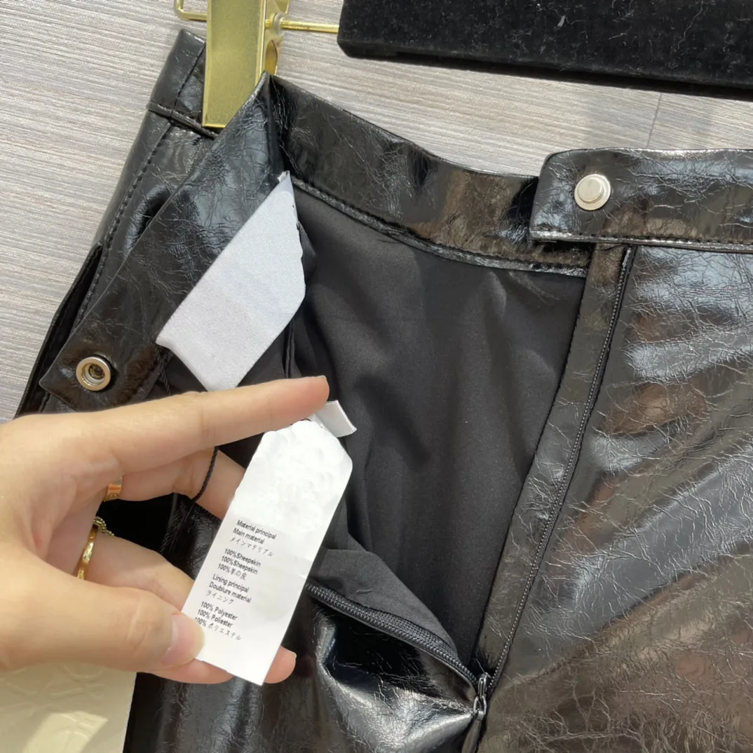Luxury 100% Sheepskin Skirts Women Autumn 2021 New Big Hem Grey Skirts High-end Brand 3D Cut High Waist A-line Black Skirts Lady
Luxury 100% Sheepskin Skirts Women Autumn 2021 New Big Hem Grey Skirts High-end Brand 3D Cut High Waist A-line Black Skirts Lady