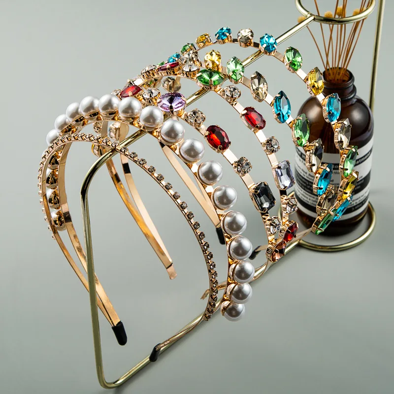 Women Banquet Prom Crown Hair Hoop Colored Alloy Imitation Diamond Headpiece Baroque Vintage Full Jewelry Embellished Headband
Women Banquet Prom Crown Hair Hoop Colored Alloy Imitation Diamond Headpiece Baroque Vintage Full Jewelry Embellished Headband
