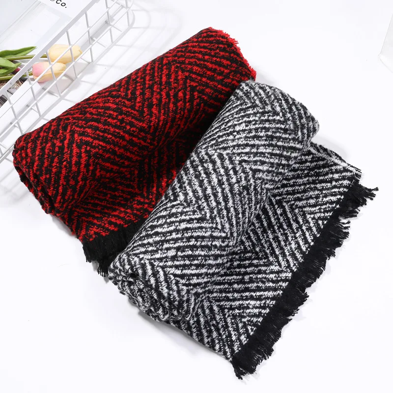 SOUL OF TIGER European Designer Winter Womens Vintage Tassel Solid Scarves Ladies Casual Warm Female Soft Shawl Cloak Plus Size
SOUL OF TIGER European Designer Winter Womens Vintage Tassel Solid Scarves Ladies Casual Warm Female Soft Shawl Cloak Plus Size