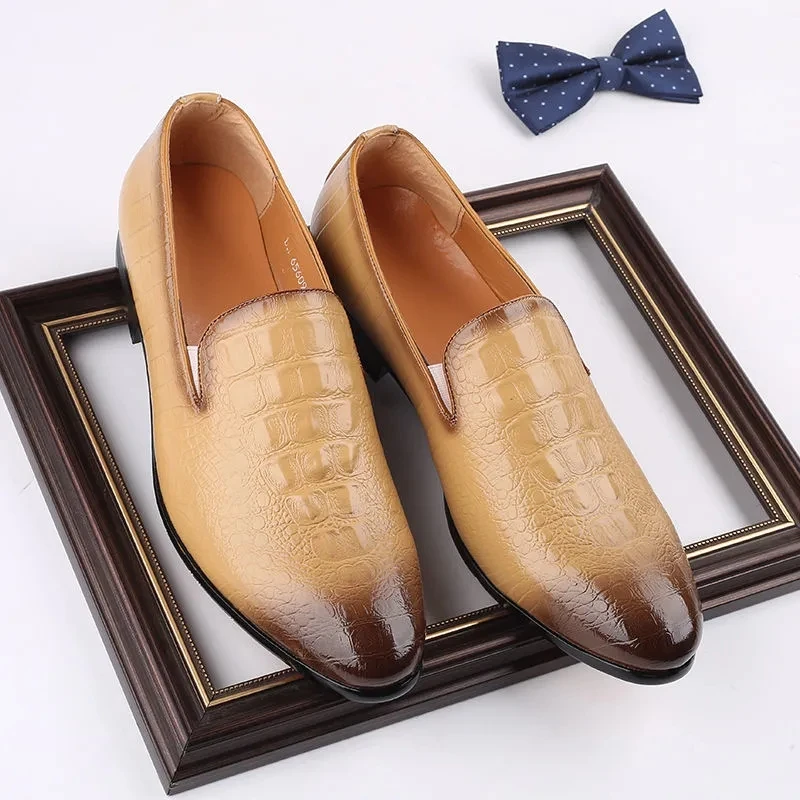 Fashion Luxury Designer Retro Pointed Brown Black Wedding Leather Oxford Shoes Men Casual Loafers Formal Dress Zapatos Hombre
Fashion Luxury Designer Retro Pointed Brown Black Wedding Leather Oxford Shoes Men Casual Loafers Formal Dress Zapatos Hombre