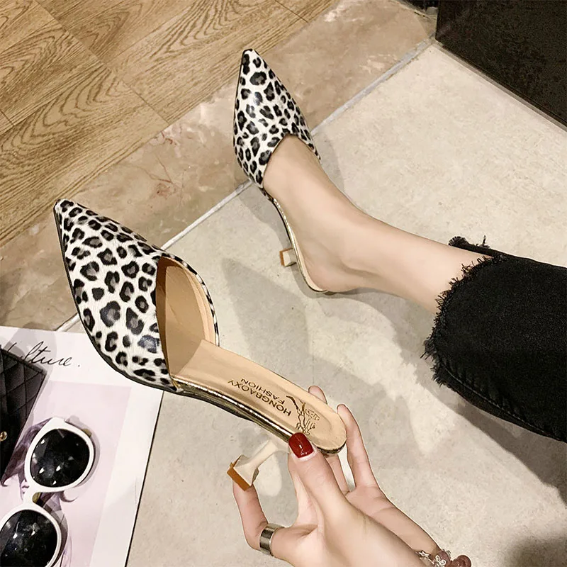 Woman 6cm High Heels Shoes Slippers Women Pumps Pointed Toe Ladies Female Slides Platform Slippers Fashion Mules Shoes For Women
Woman 6cm High Heels Shoes Slippers Women Pumps Pointed Toe Ladies Female Slides Platform Slippers Fashion Mules Shoes For Women